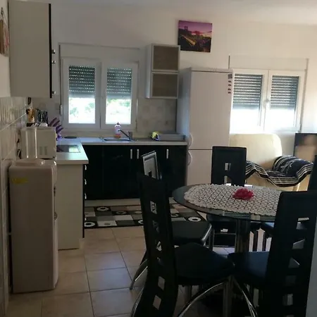 Apartmani Livk Debeljak Exterior photo